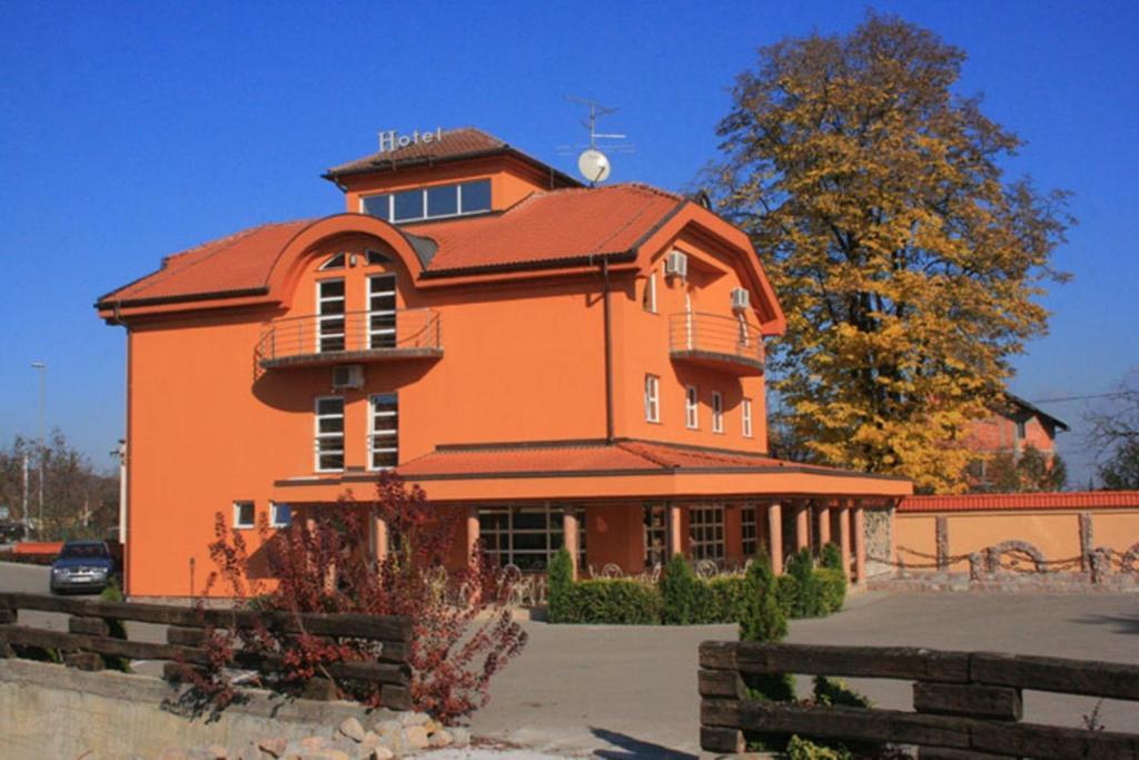 Pasha Garni Hotel Laktaši Eksteriør billede